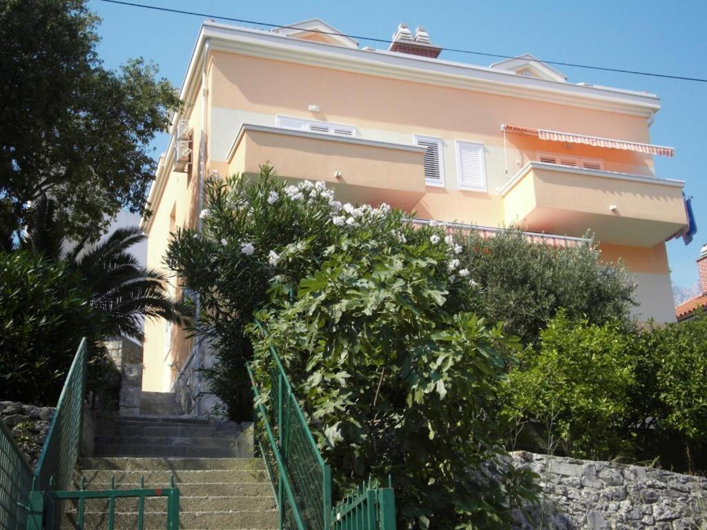 Appartement By The Sea - 19202
