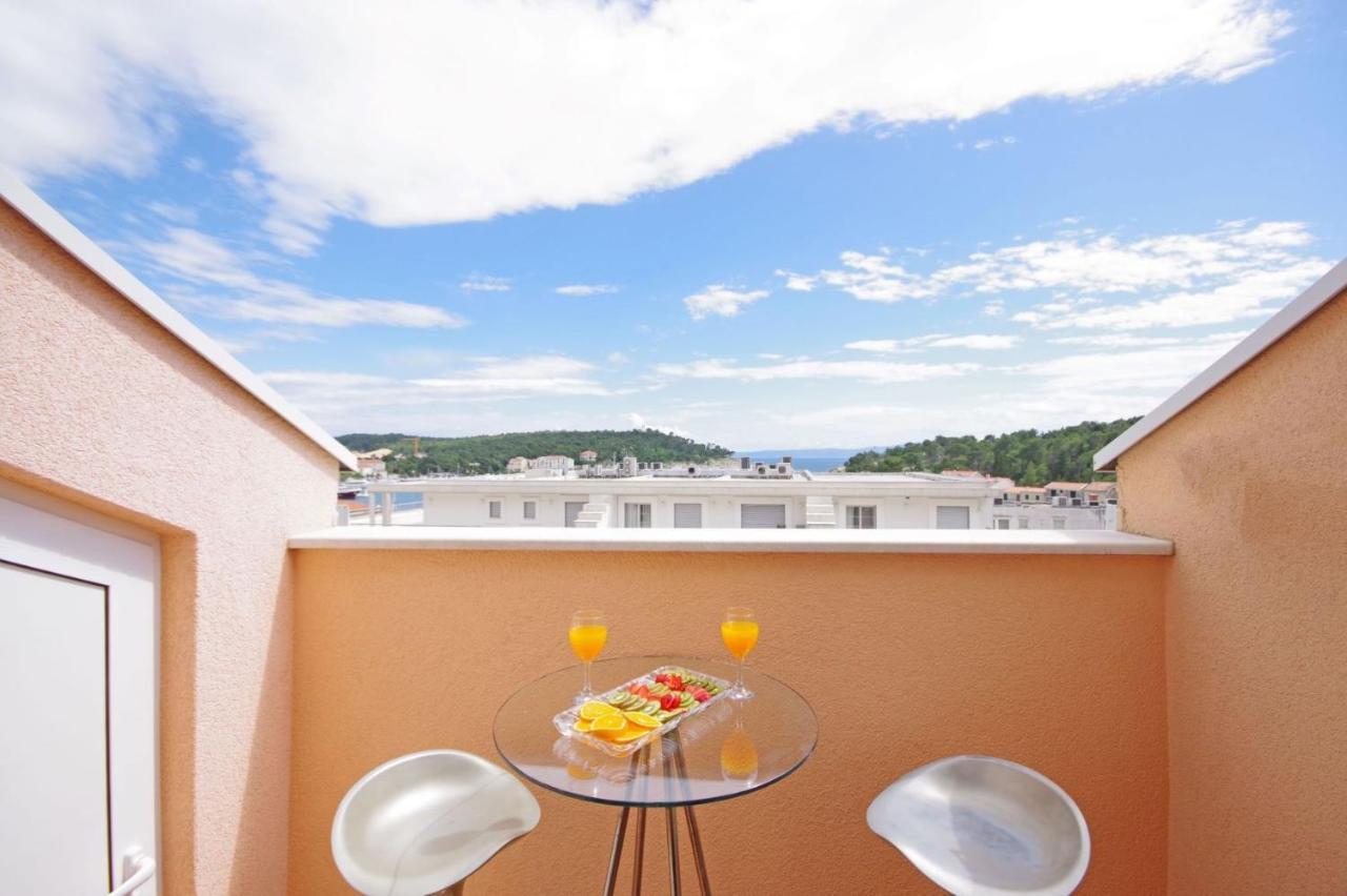 Appartement By The Sea - 19202 Makarska